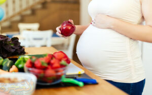 تغذية صحية للأم الحامل